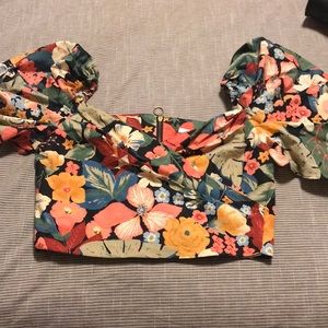 Zara floral cropped top with balloon sleeves.